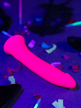 RealRock: Glow in the Dark Realistic Dildo, 15.5 cm, pink