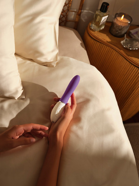 LELO: Liv 3, App-Controlled G-Spot Vibrator, plum